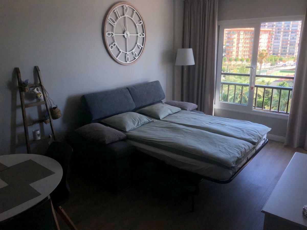Beachfront Apartment In Fuengirola New Εξωτερικό φωτογραφία